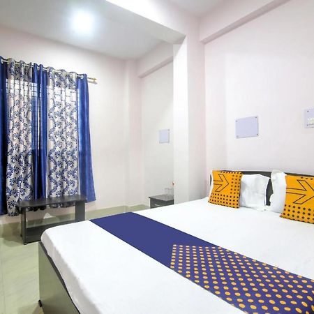 Raison Hotel Джамшедпур Экстерьер фото